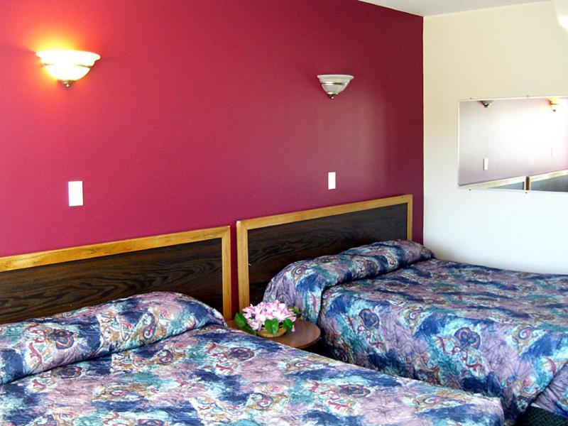 Comox Valley Inn & Suites Кортни Номер фото