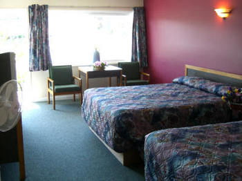 Comox Valley Inn & Suites Кортни Экстерьер фото